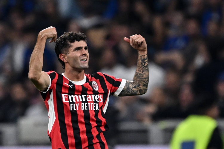 意甲联赛旅程持续，球迷热切期待下一场对决的简单介绍