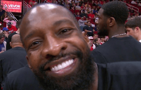 九州娱乐-摩斯主场失利，球队急需凝聚力量重返胜利轨道的简单介绍